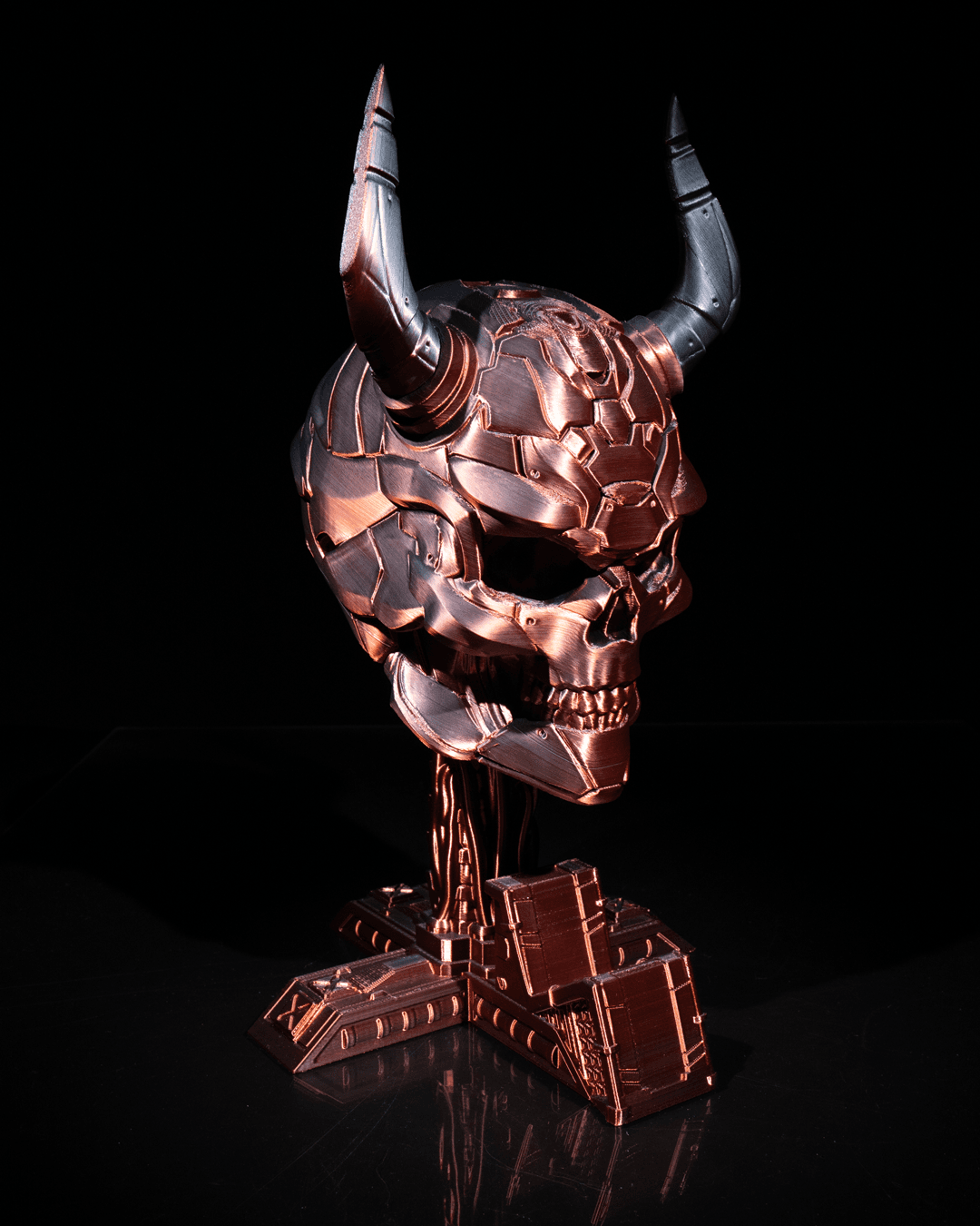 Sci-Fi Skull Controller & Headphone Holder