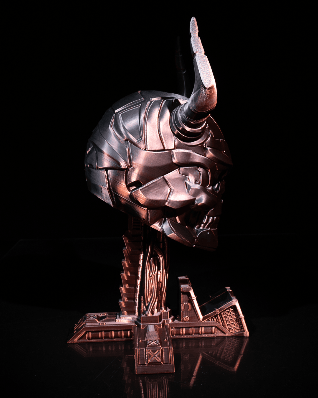 Sci-Fi Skull Controller & Headphone Holder