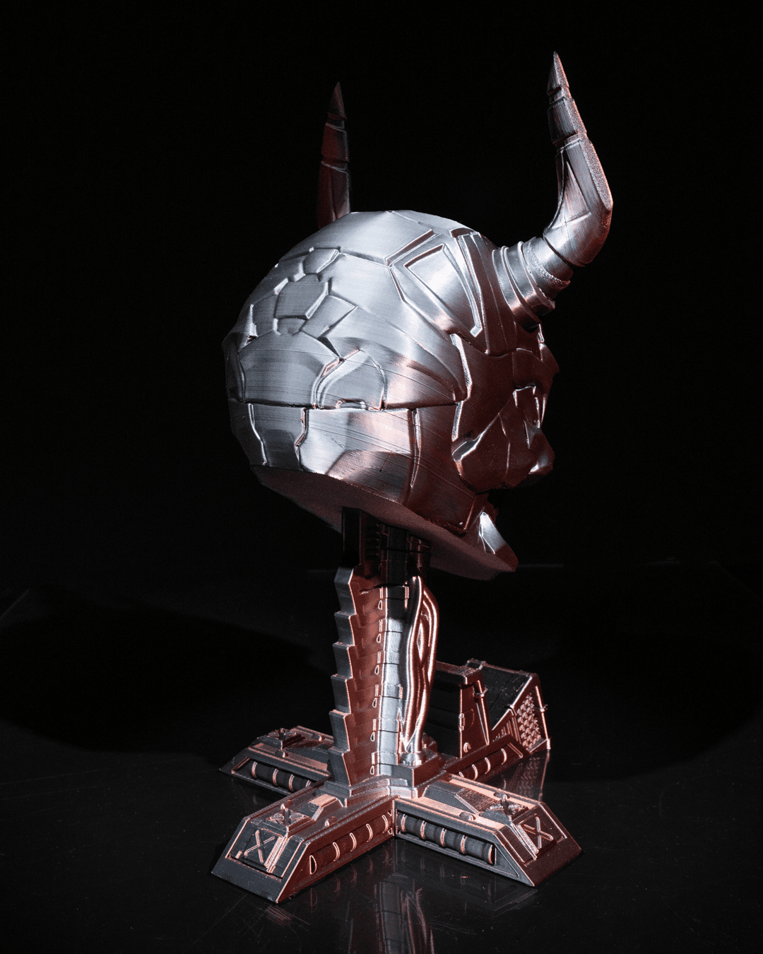 Sci-Fi Skull Controller & Headphone Holder